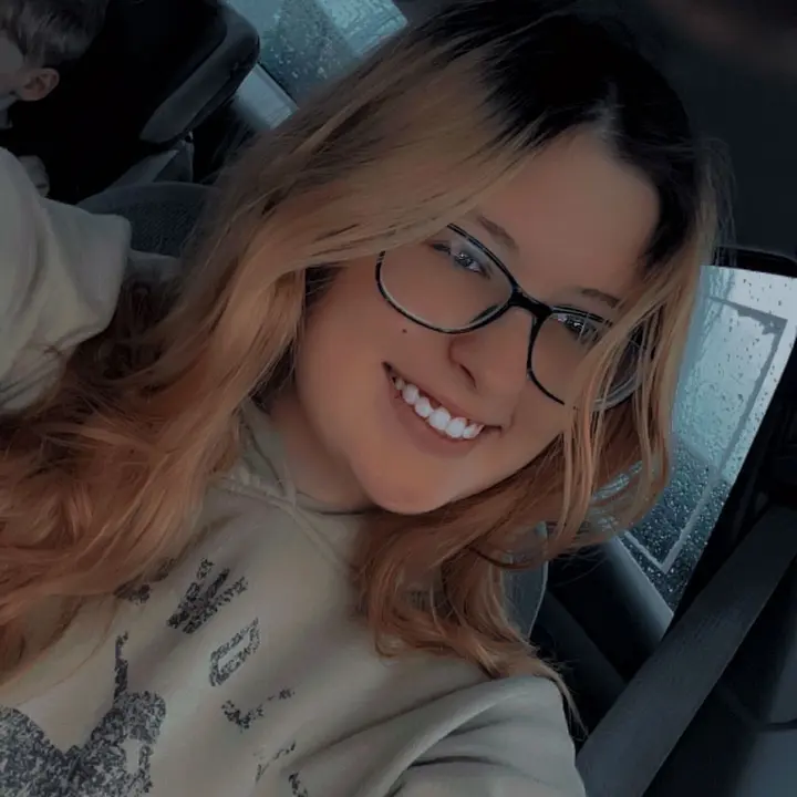 @yourfavcorgigirl2001