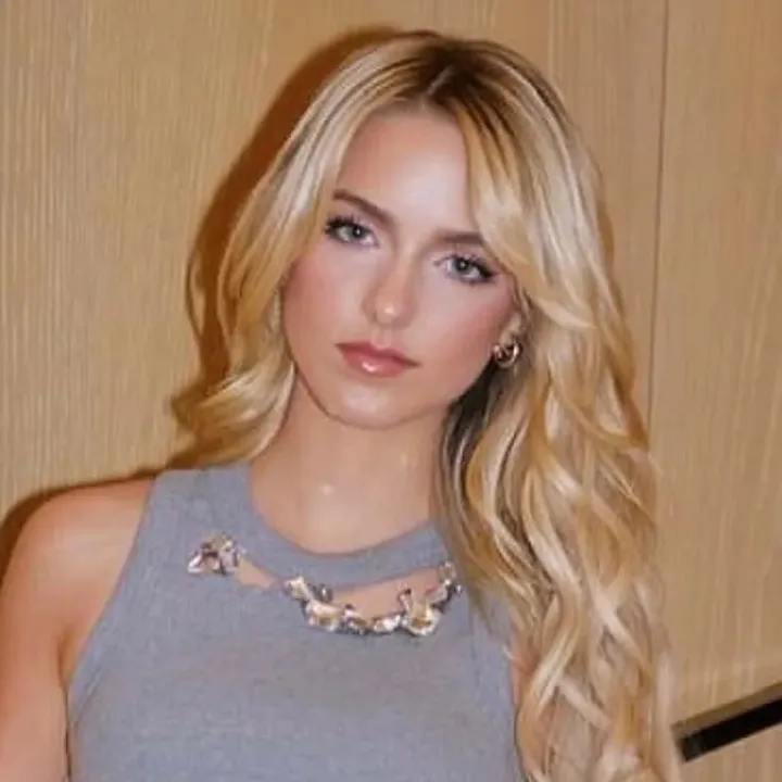 @moremckenna