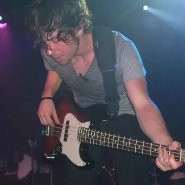 @makedamnshore