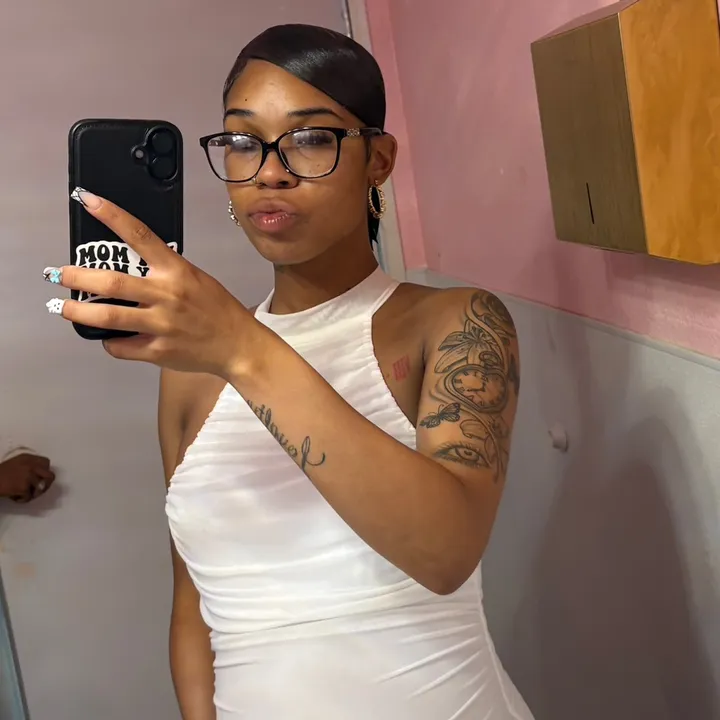 @maniimoneaa_