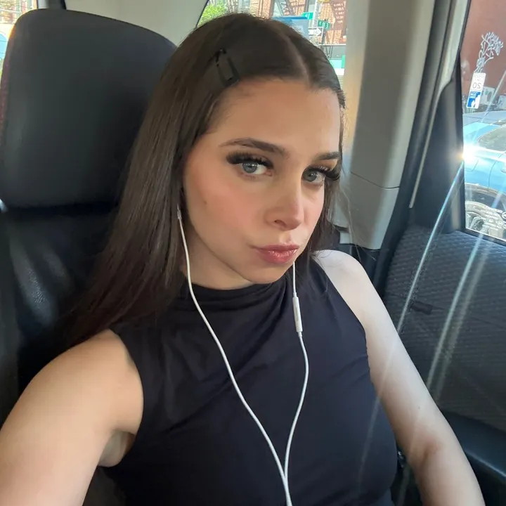 @hothighpriestess