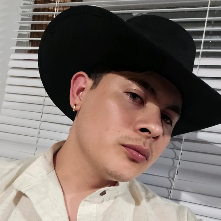 @roy_rosas