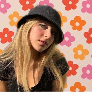 Yelena Friedman - @lane_what876 TikTok Analytics | Profile, videos