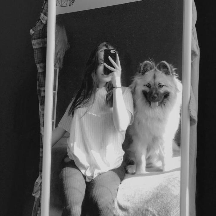 𝕾𝖆𝖗𝖆𝖍 🥀🖤 - Barking