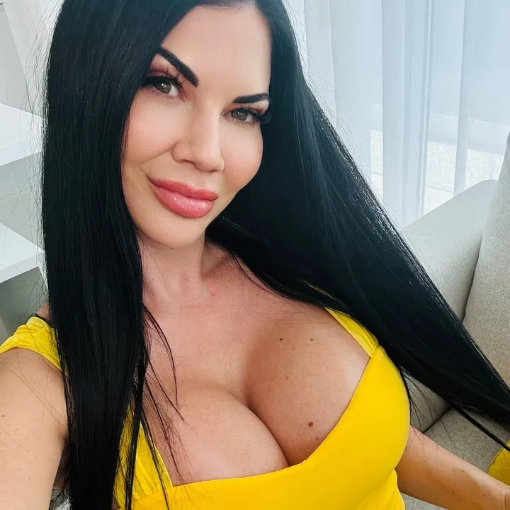 @jasminejaeuk