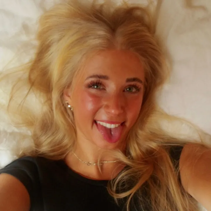 .elliebarker