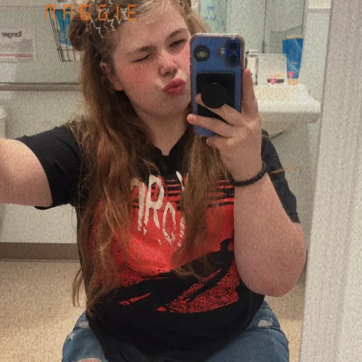 @moldymaggie