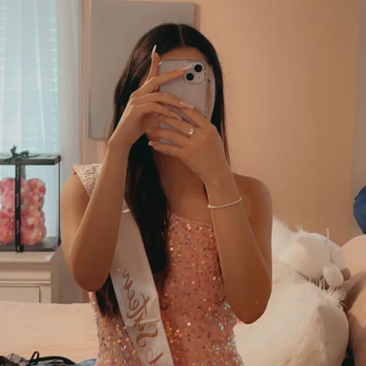 @melynavalles