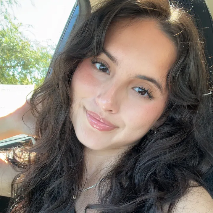 viviannaayaviri