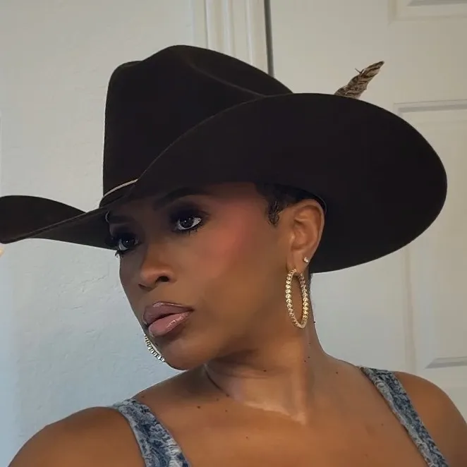 @naturallykenvi