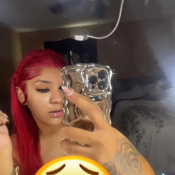 @2xclusive.marie