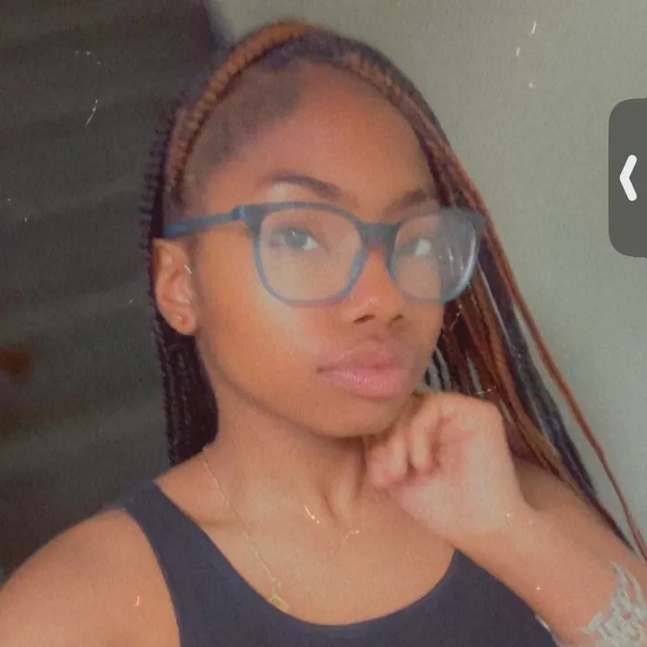 @randomprettyladyy