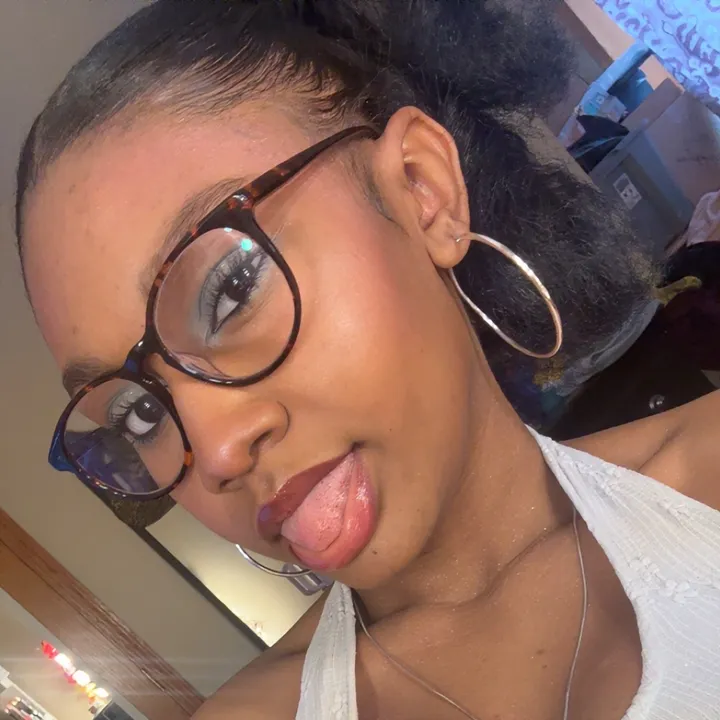 @johnnia_carter