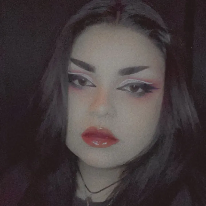 @wolfiieepup