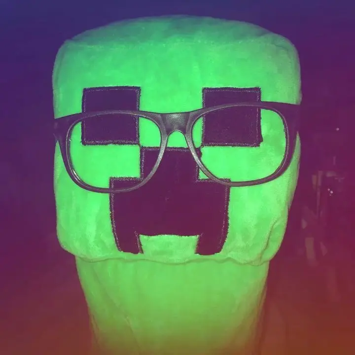 𝔰𝔰𝔰𝔦𝐱 🧃 - DO A FLIP