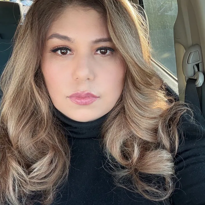 f_bella51