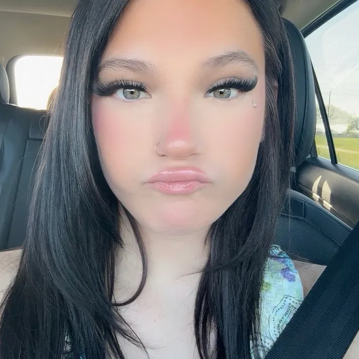 @izzyssyourss