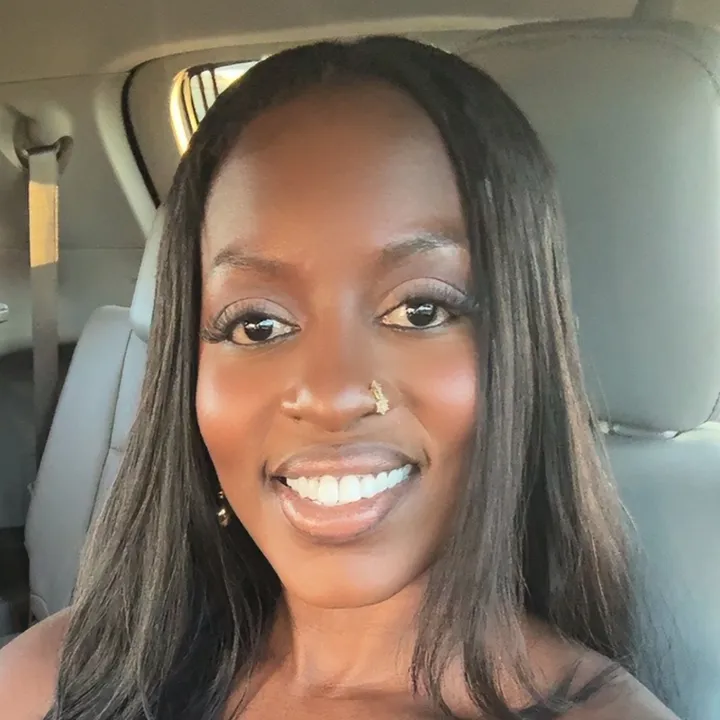 @ucancallmevee