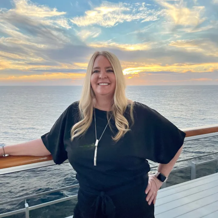 @travel_with_sue_marie