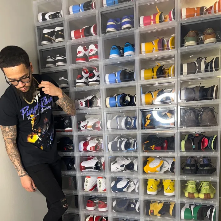 mrsneakerwall313