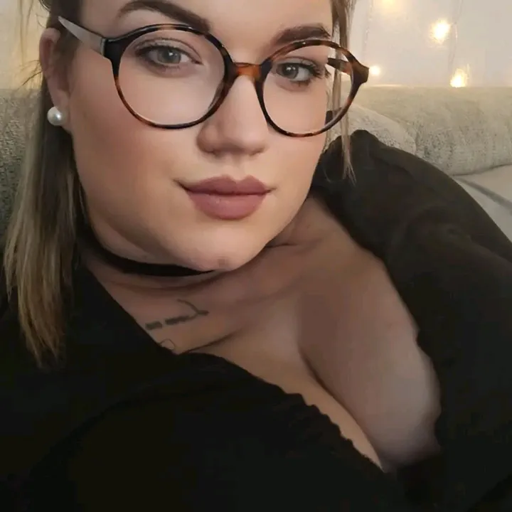 @mombyandreliam