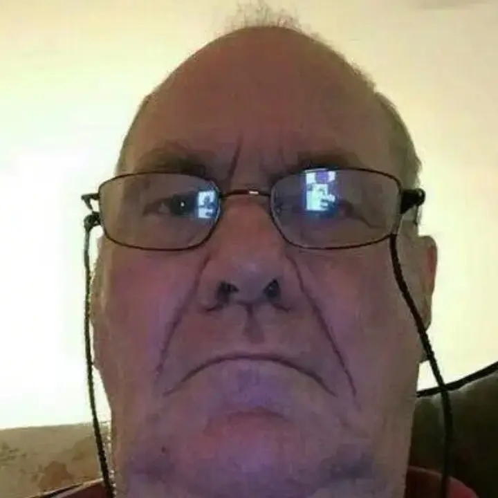 🦆 - face without eyes