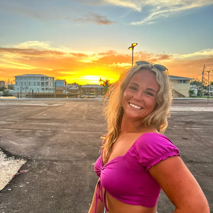 @mollyybelll.9