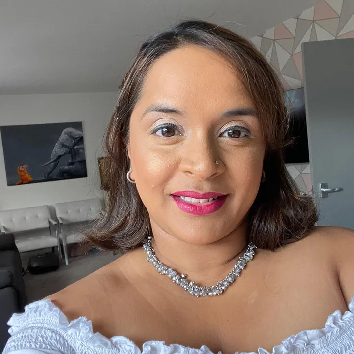 @beautybyteena