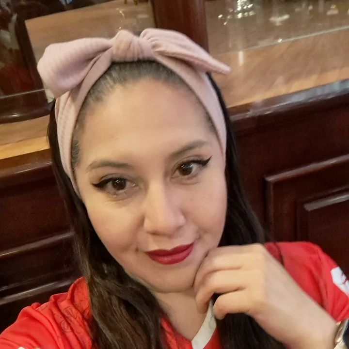 elenosharias