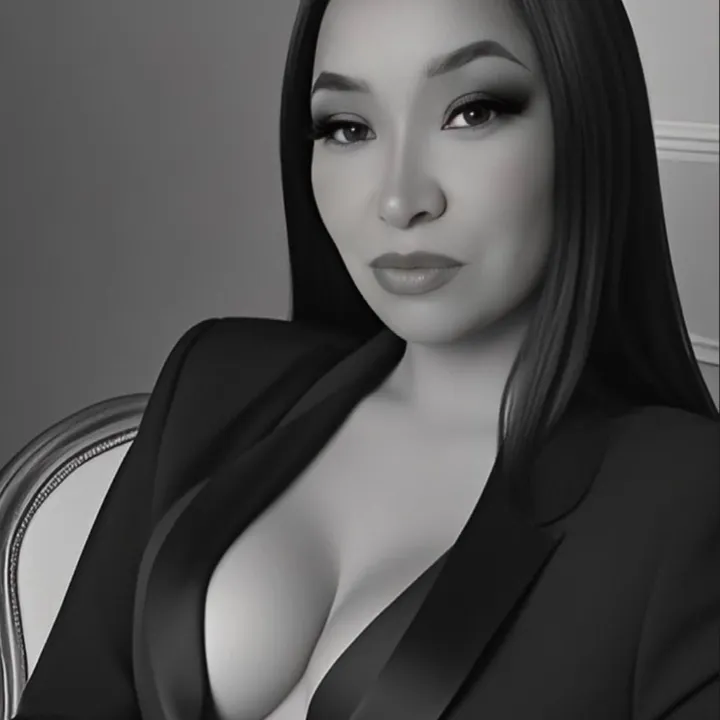 @adrianna_bennett