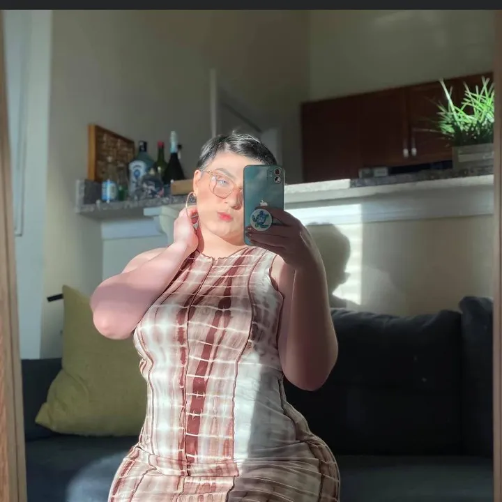 @b.bygurltv