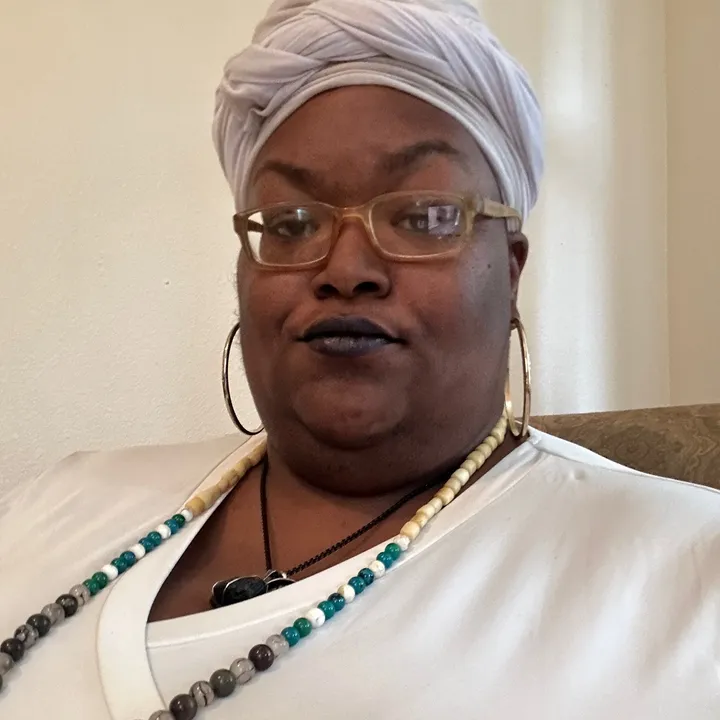 ladyelvyra