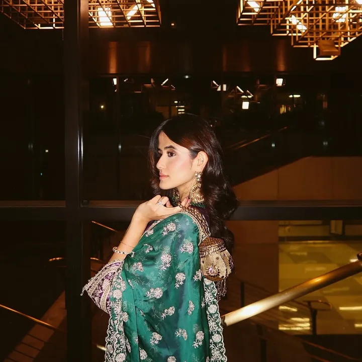 @amaira.singhaniya