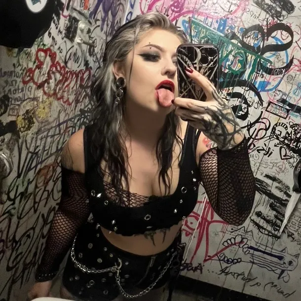 @luvonyx.xo