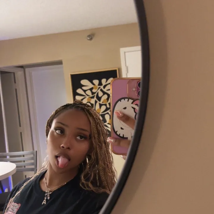 @lelethedon