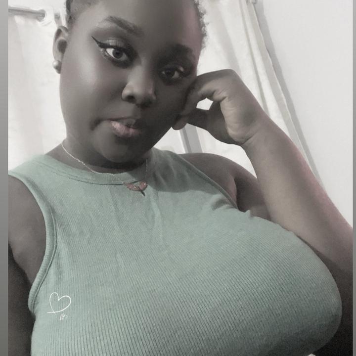 @ineskakou