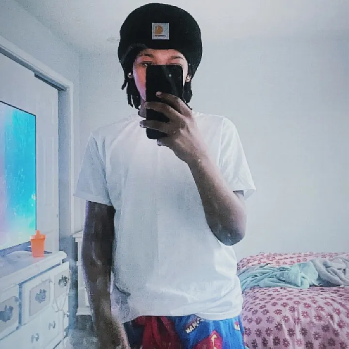 @j.a.y.1.e.n__