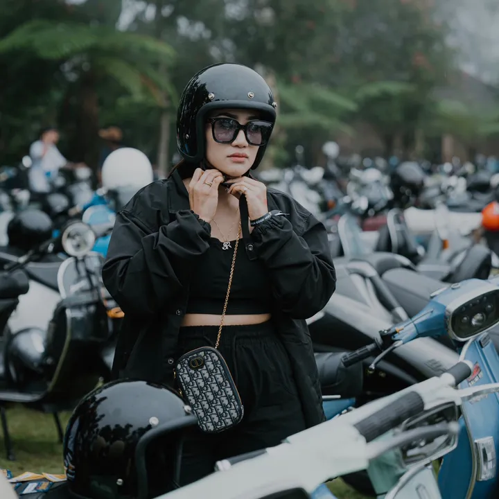 @dewiratihdjelita
