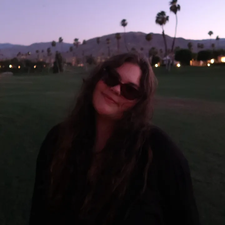 @malia_mae