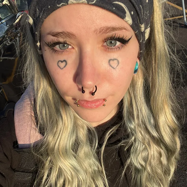 moonlit.pixiee