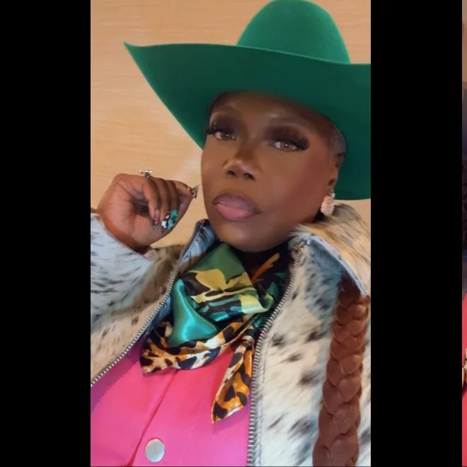 @divinequeens