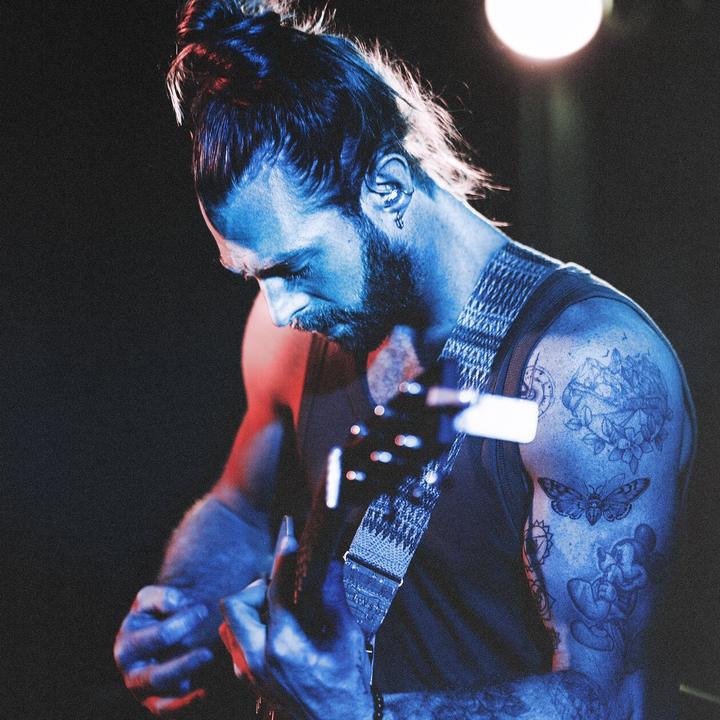 Jonathan Roy - Cold - Live