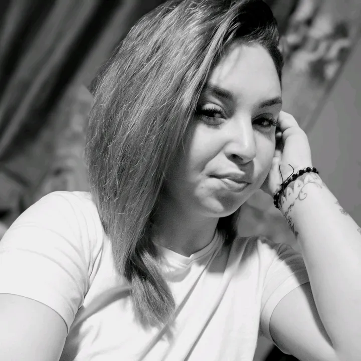 nicoleta.nico6076