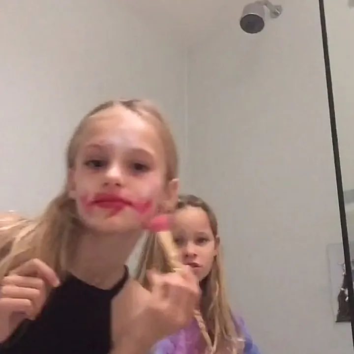 elizaandgeorgiaspammm