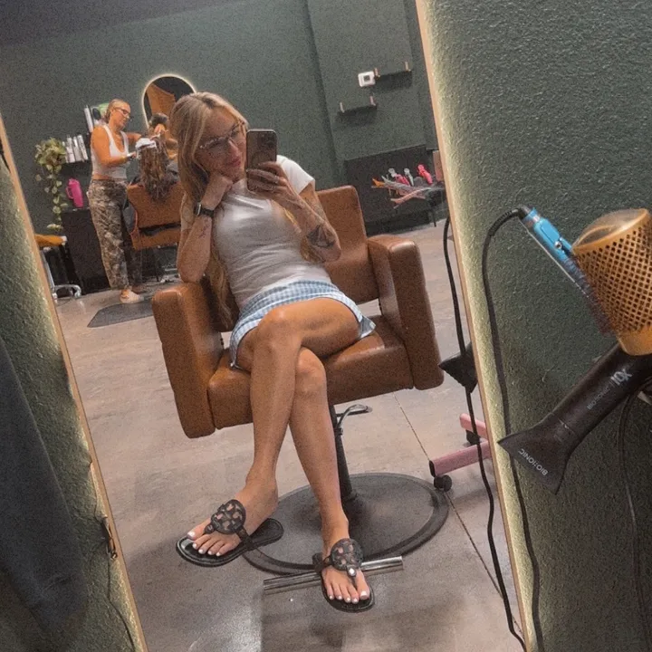 @sassybritches_22