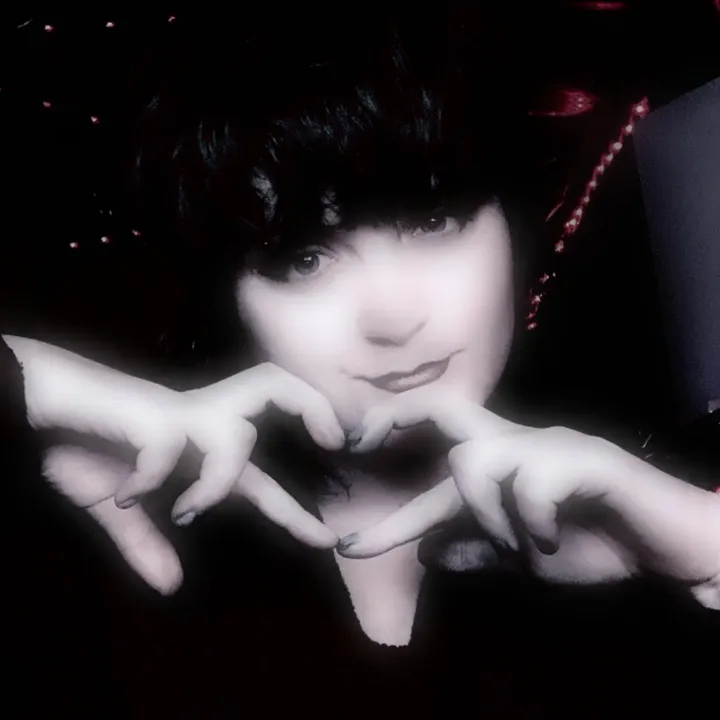 @starry_akira