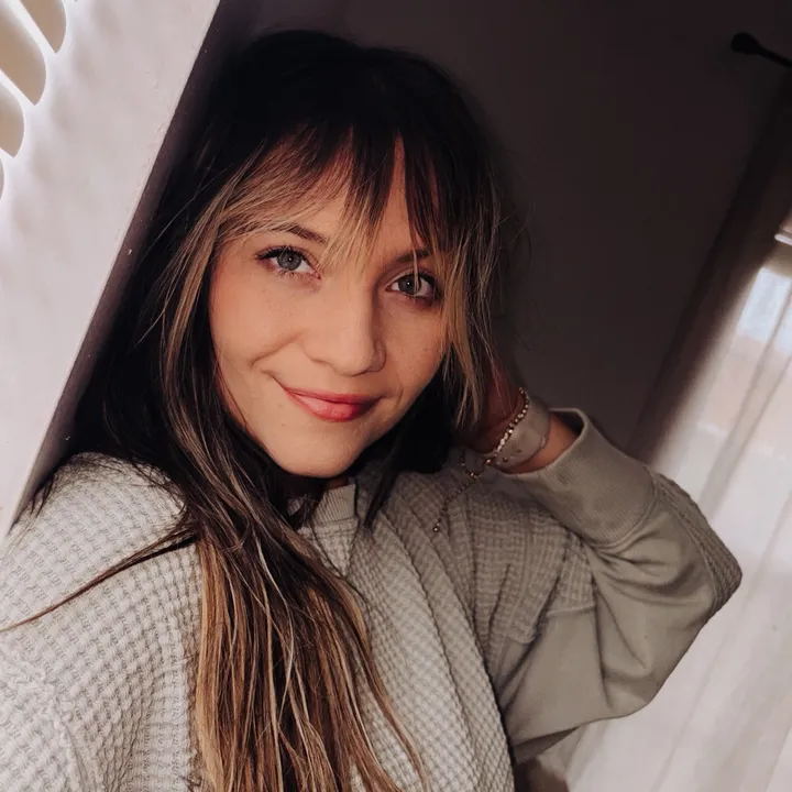 olivia.rowlandd