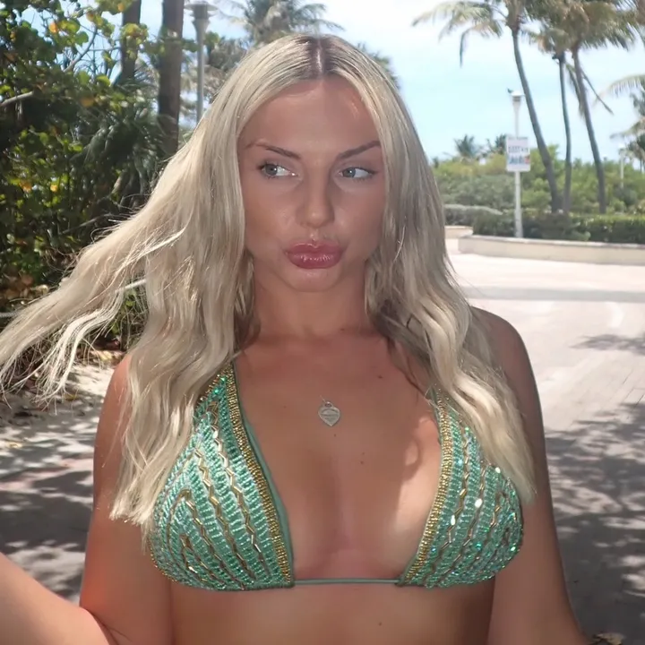 @lydiot___