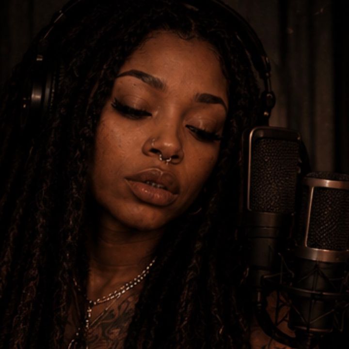 Kyai Rose - Stayed Solid