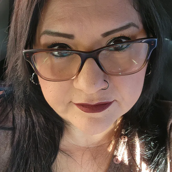 @tatted.nurse.mom